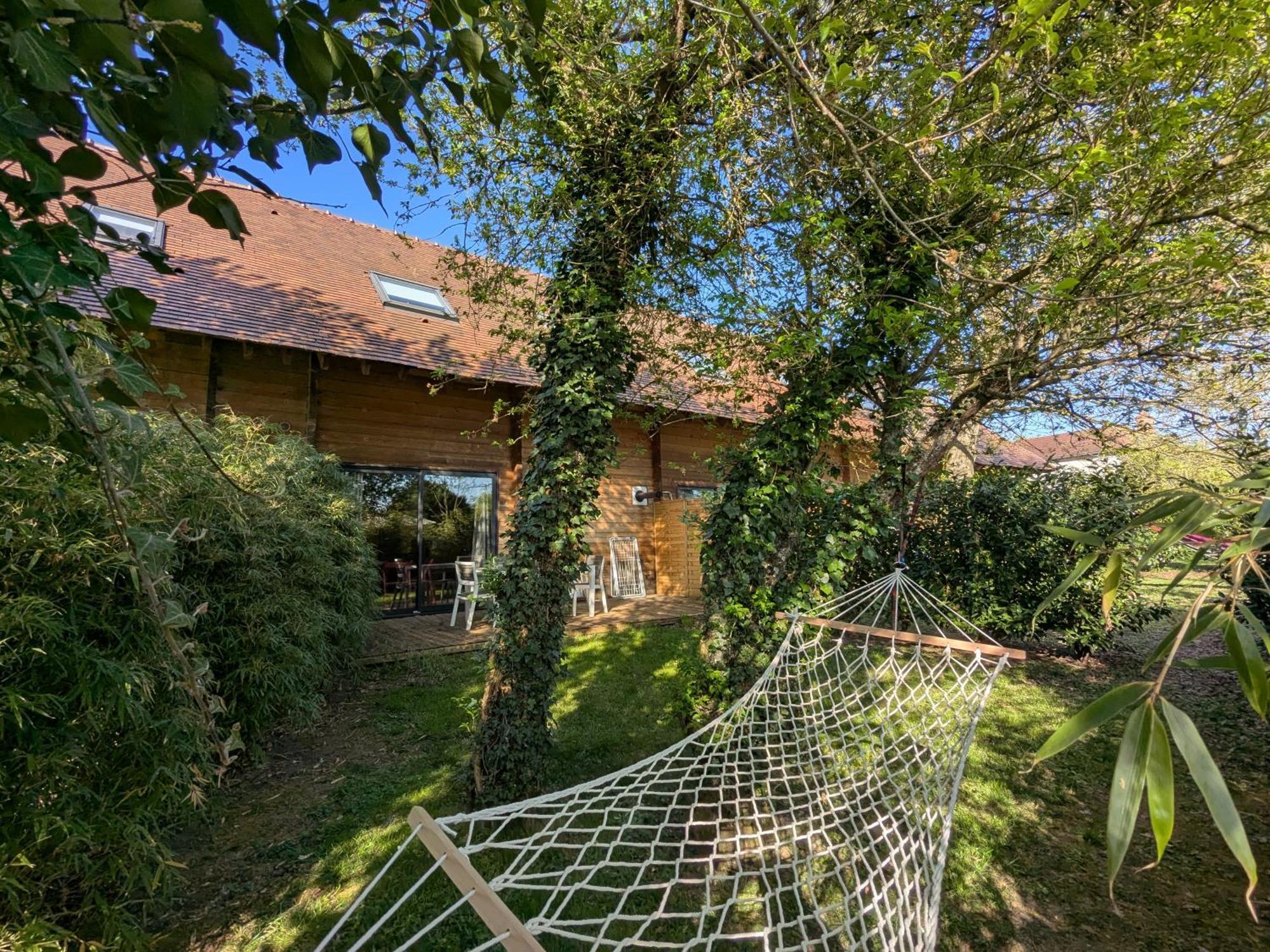 Les Chalets Aux Gites D'Orient Géraudot Habitación foto